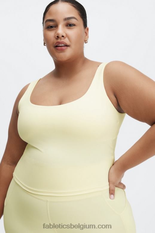 karnemelk vrouwen oasis twist ingebouwde beha tanktop Fabletics LH20J1500